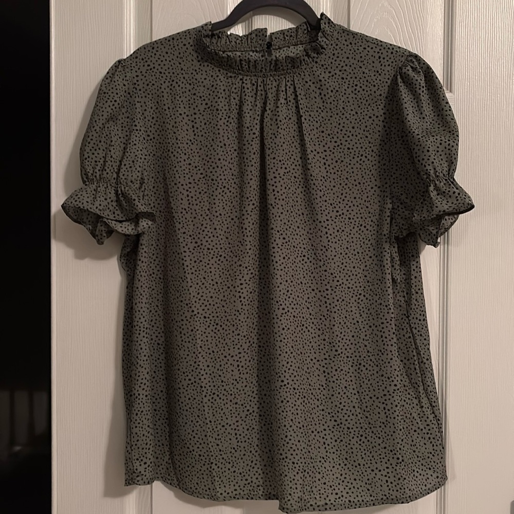 Women’s 1XL blouse